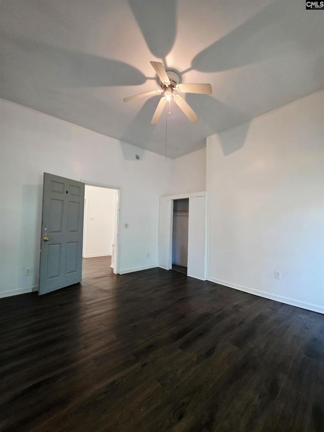 401 Claredon Street Photo 12