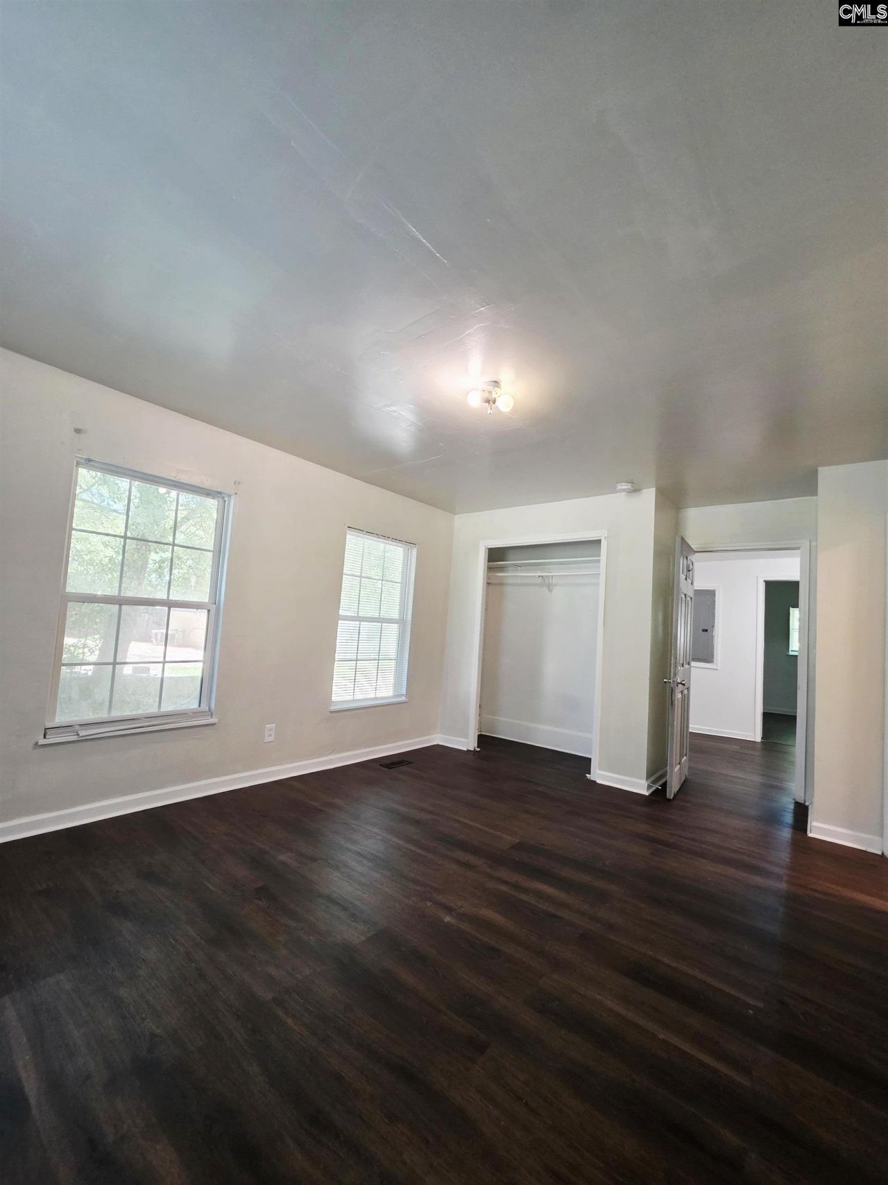 401 Claredon Street Photo 13