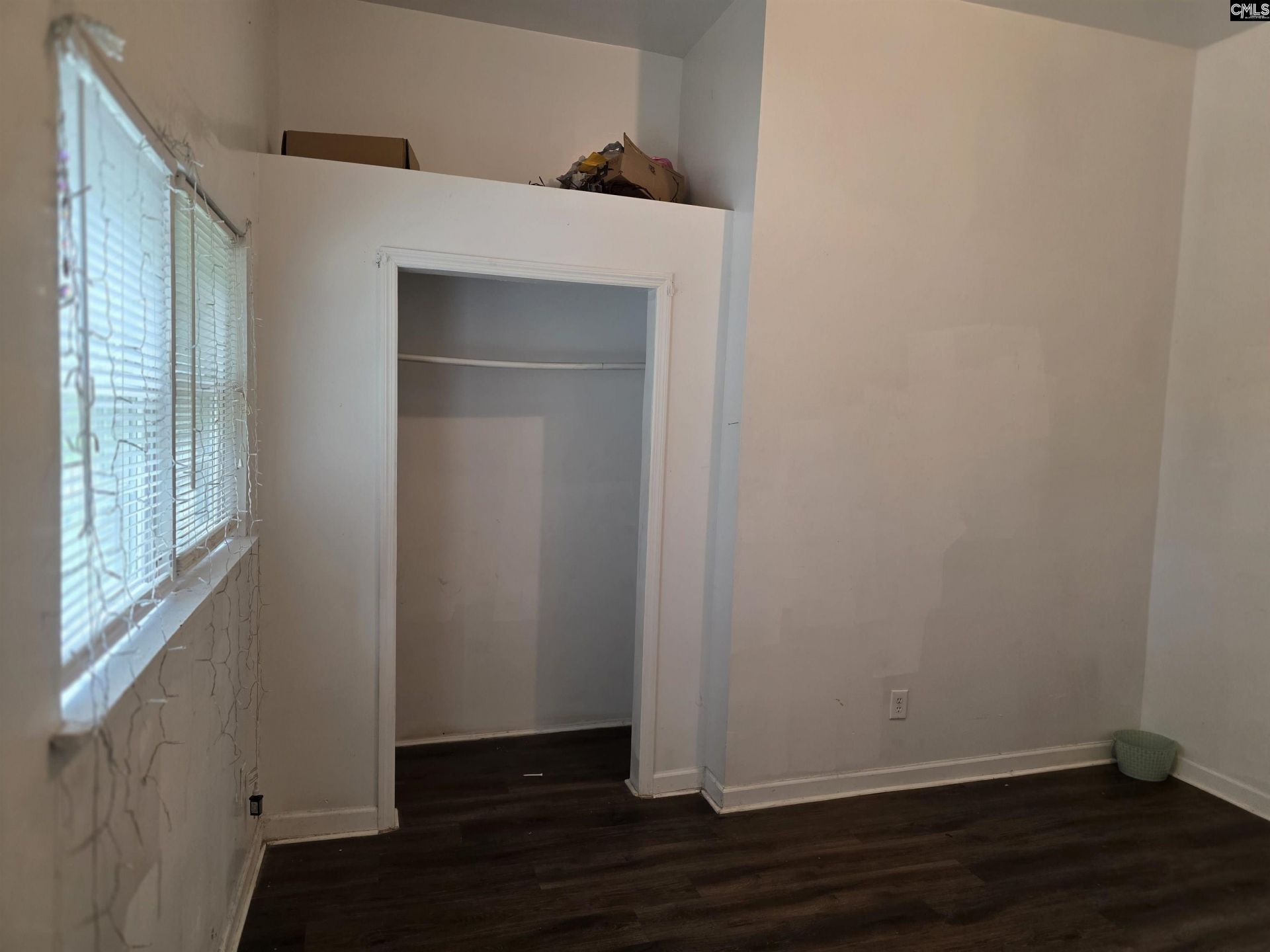 401 Claredon Street Photo 13