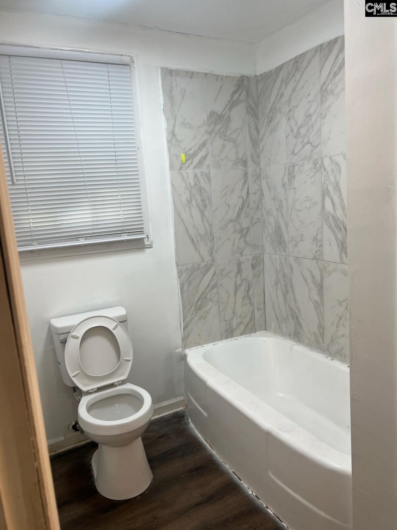 401 Claredon Street Photo 14
