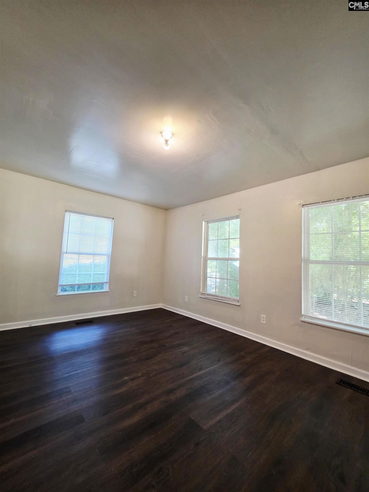 401 Claredon Street Photo 18