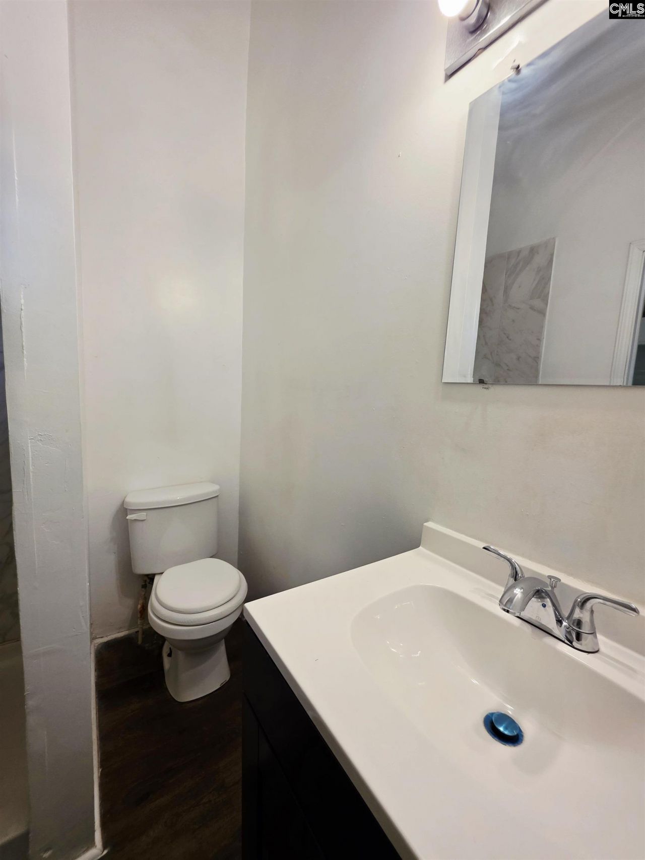 401 Claredon Street Photo 23