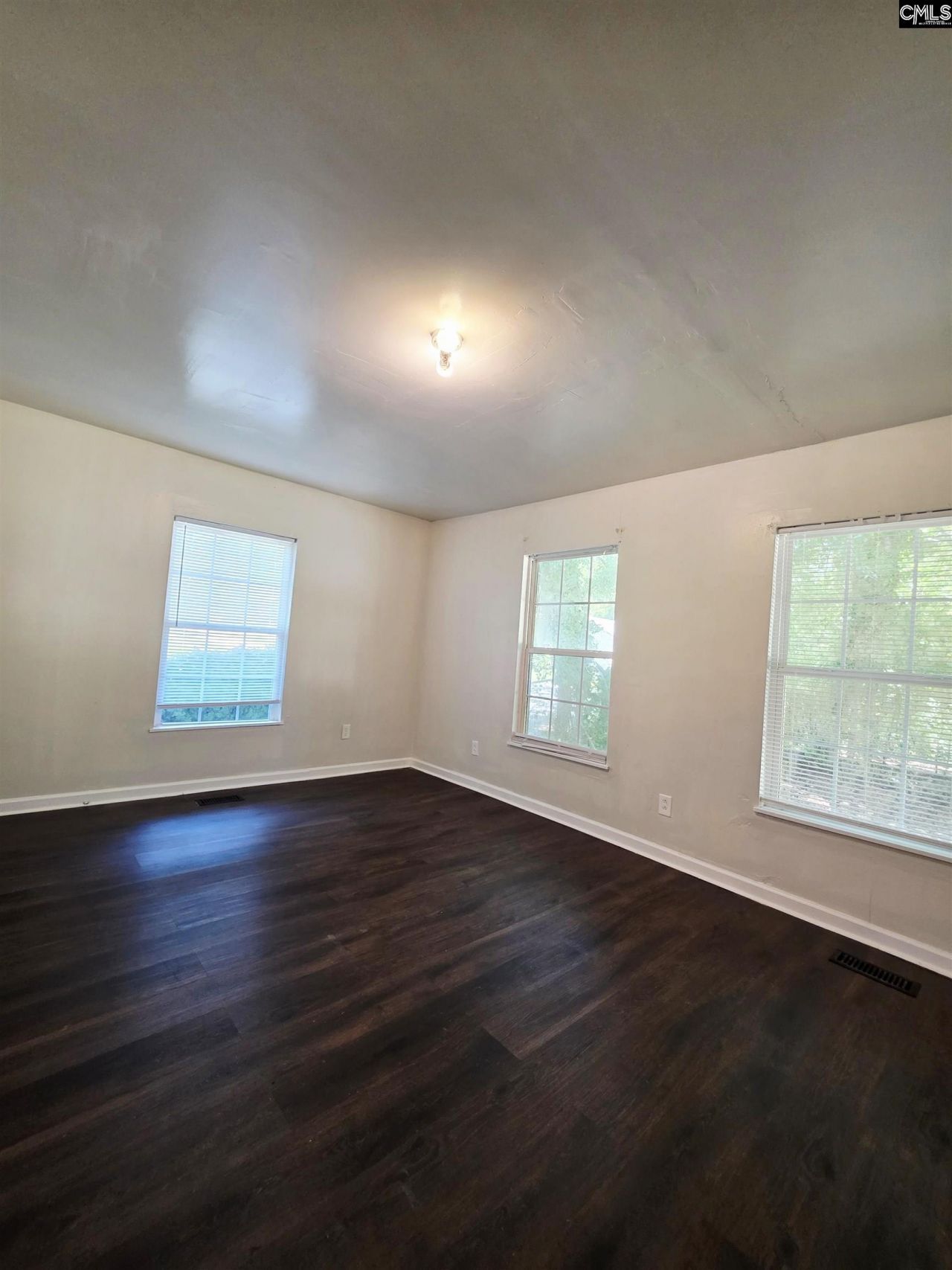401 Claredon Street Photo 25