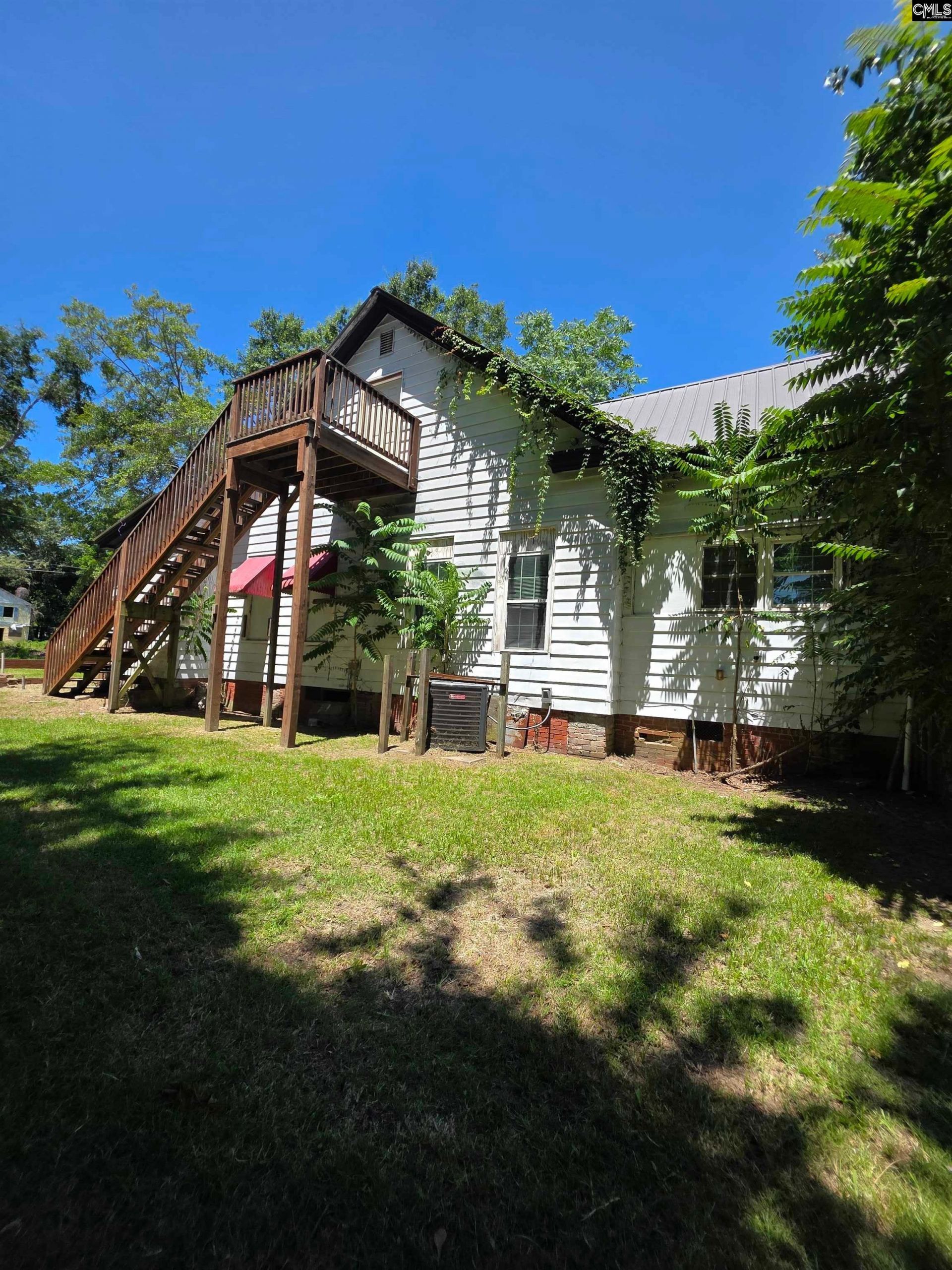 401 Claredon Street Photo 29