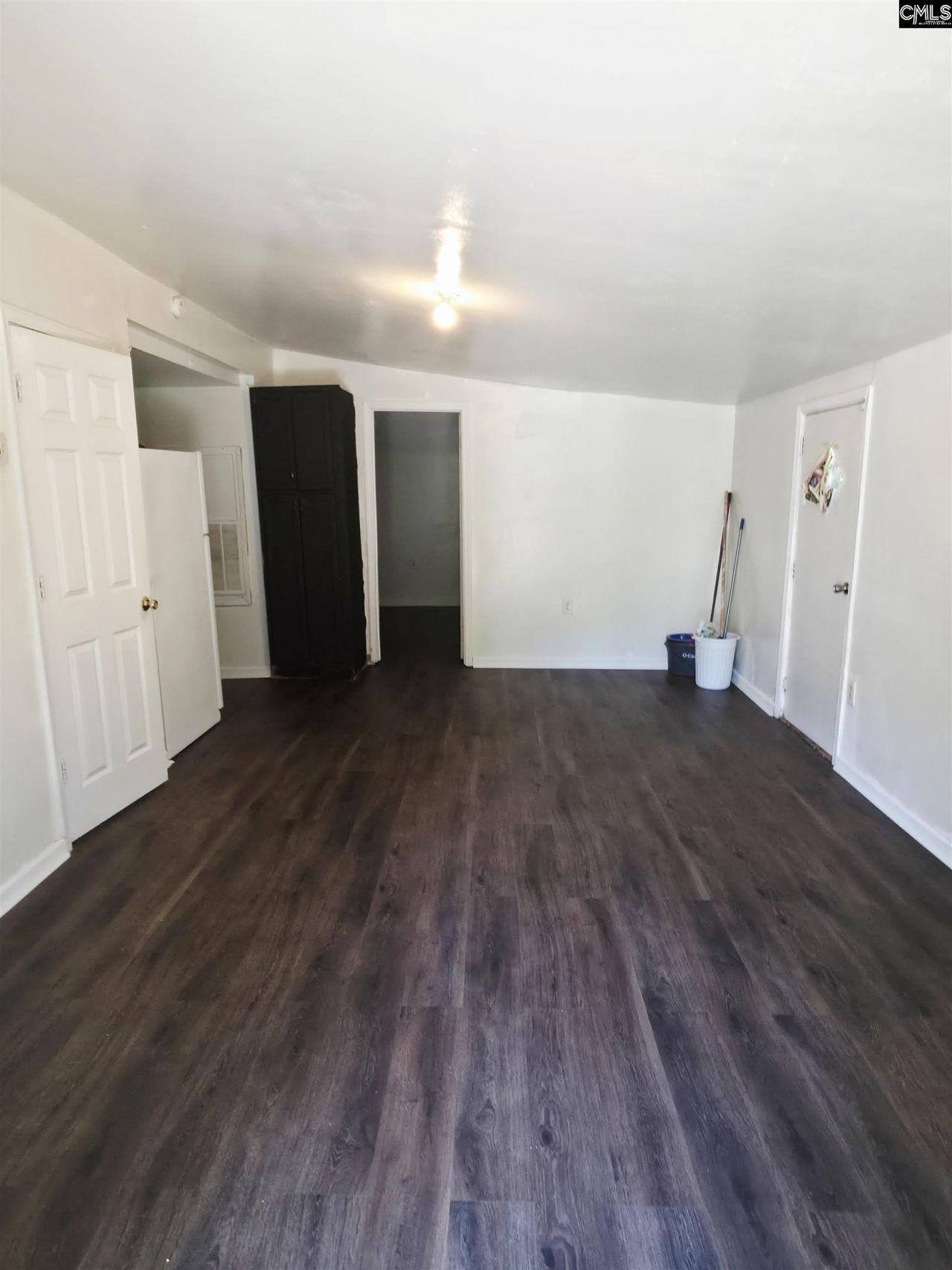 401 Claredon Street Photo 38