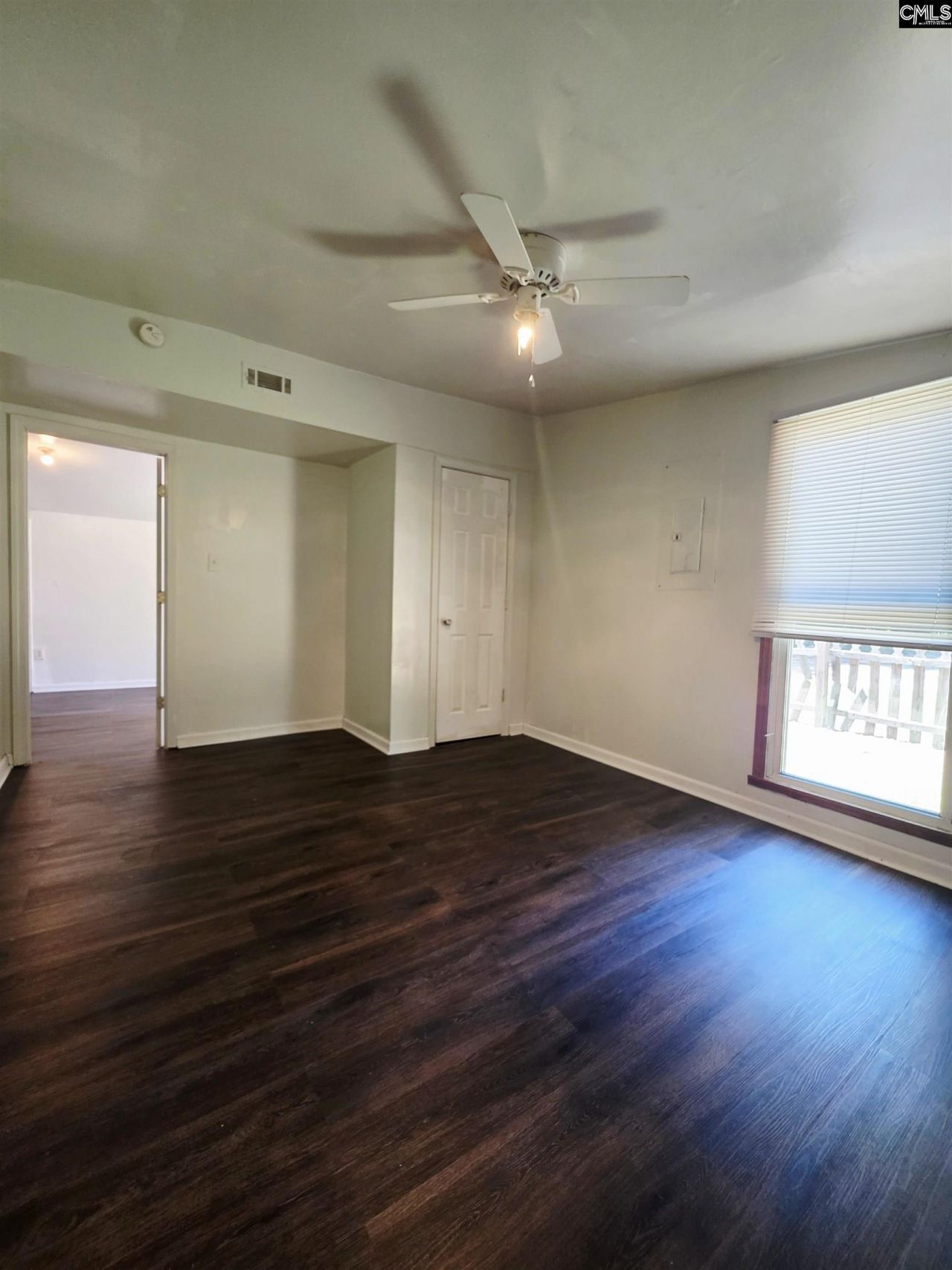 401 Claredon Street Photo 45