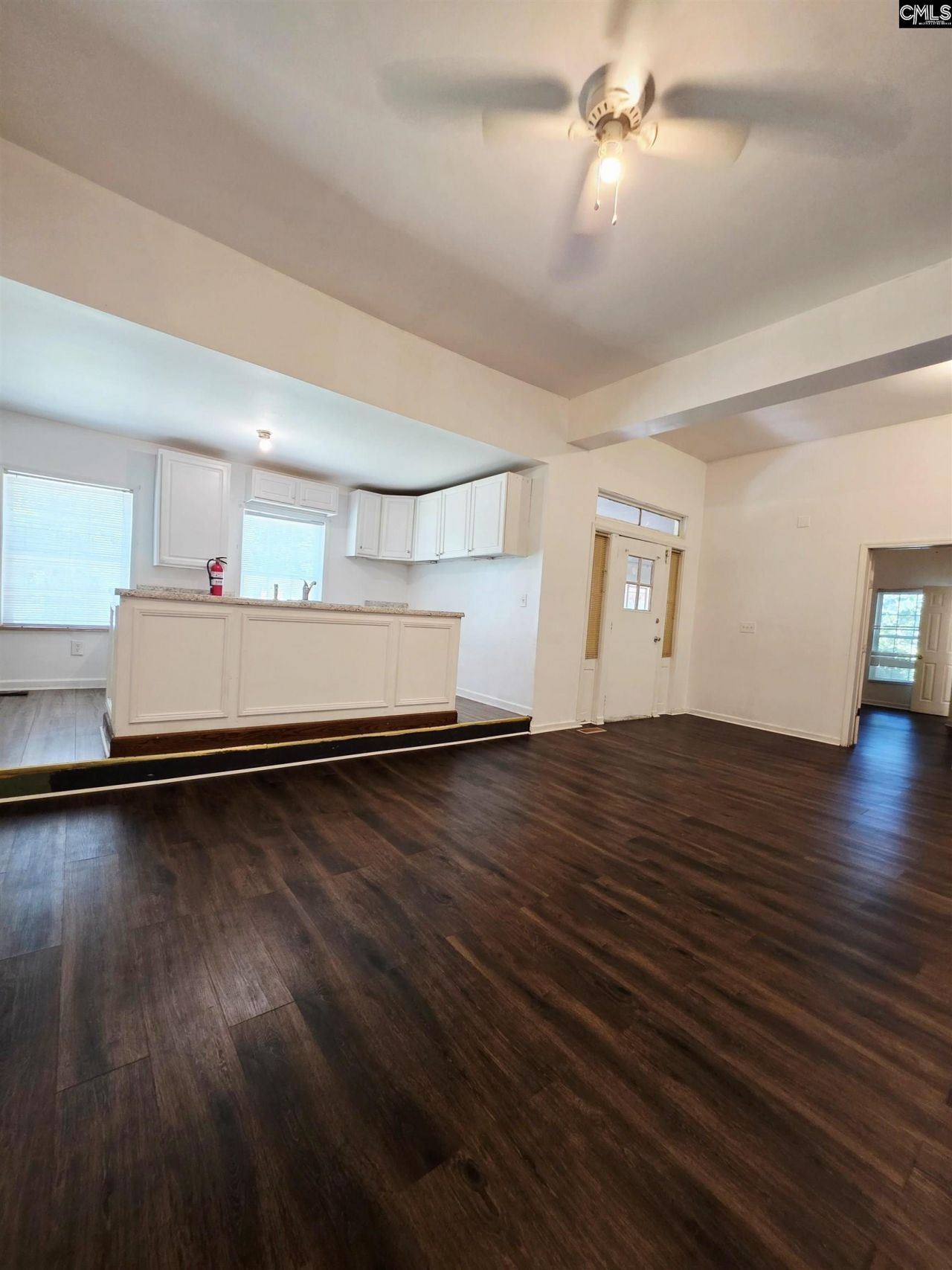 401 Claredon Street Photo 5