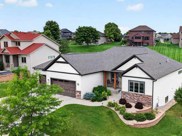 1936 Kerry Drive NE, Rochester, MN 55906
