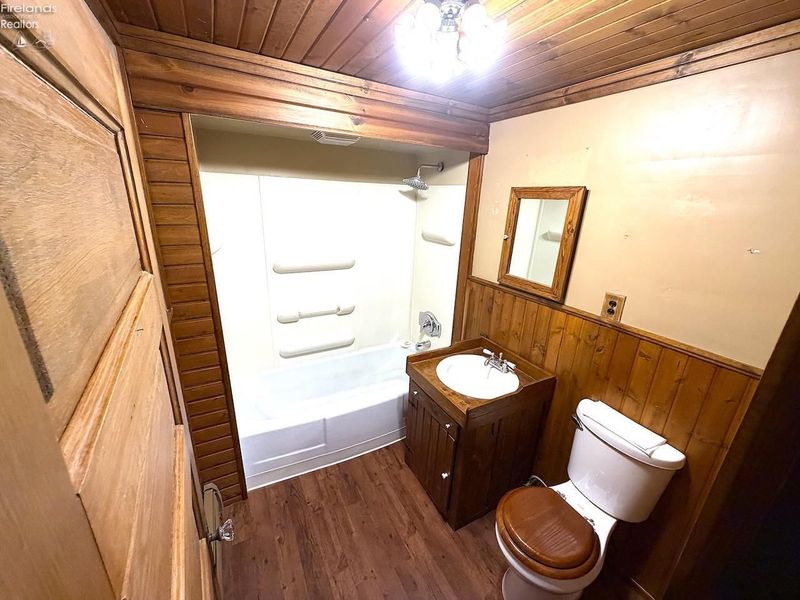 1404 Shelby Street, Sandusky, OH 44870 Photo 22