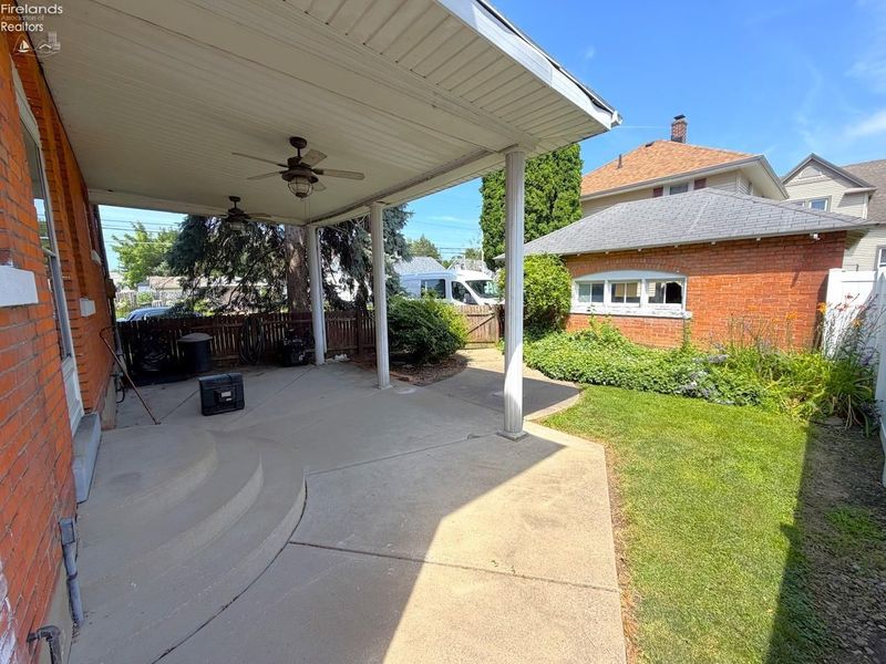 1404 Shelby Street, Sandusky, OH 44870 Photo 6