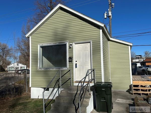 1028 N 9th Avenue, POCATELLO, ID 83201