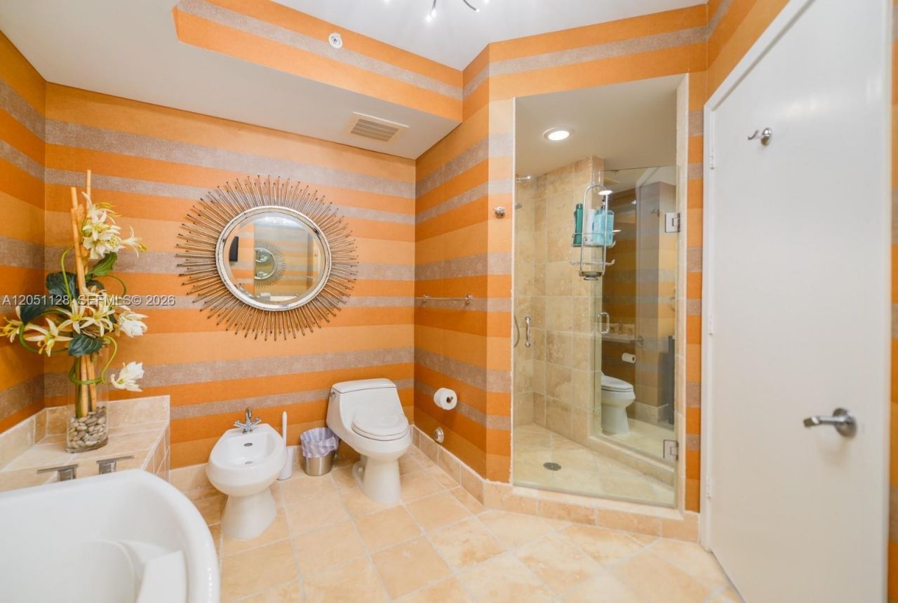 18201 Collins Ave, Unit 1604, Sunny Isles Beach, FL 33160 Photo