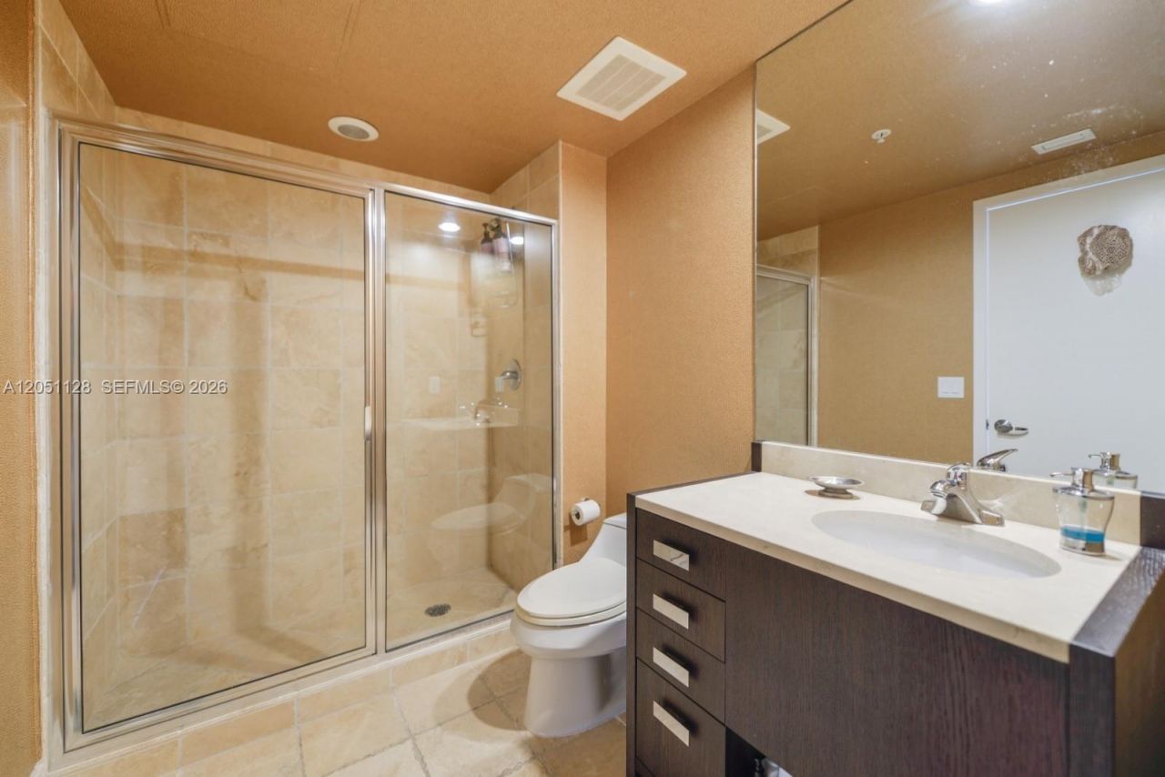 18201 Collins Ave, Unit 1604, Sunny Isles Beach, FL 33160 Photo