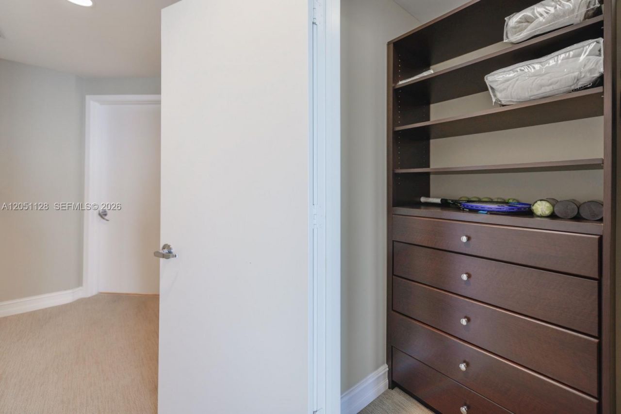 18201 Collins Ave, Unit 1604, Sunny Isles Beach, FL 33160 Photo