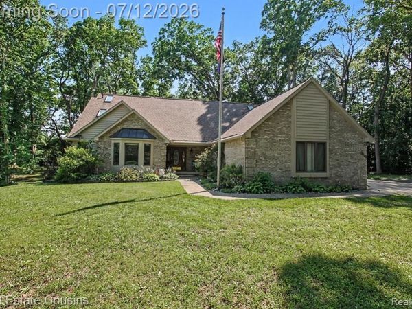 9828 Whisperwood Lane, Green Oak Twp, MI 48116