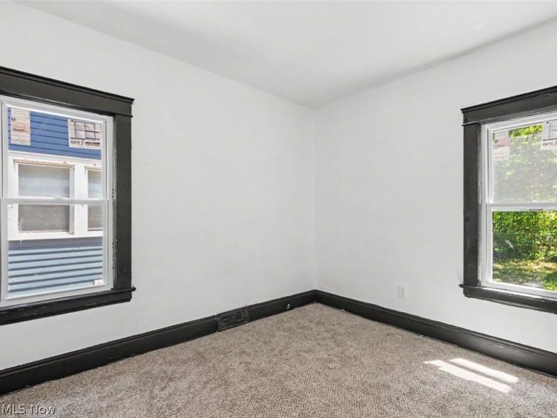 12432 Saywell Avenue, Cleveland, OH 44108 Photo 7
