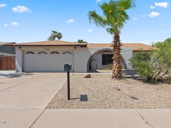5620 W HEARN Road, Glendale, AZ 85306