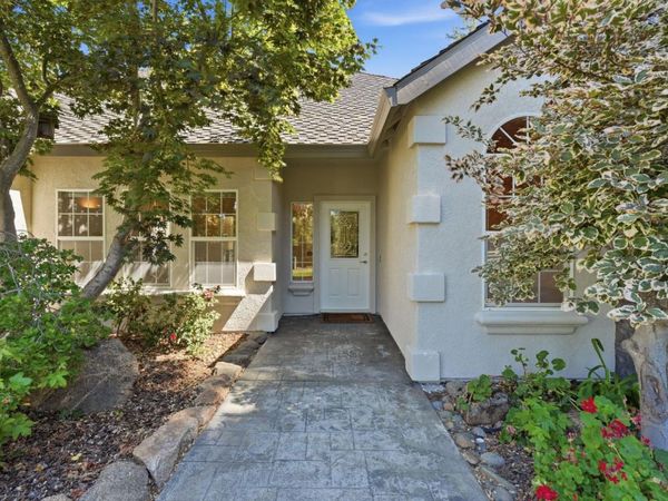 8830 Balmoral Dr, Newcastle, CA 95658