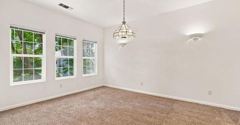 8830 Balmoral Dr, Newcastle, CA 95658 Photo