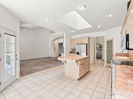 8830 Balmoral Dr, Newcastle, CA 95658 Photo