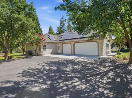 8830 Balmoral Dr, Newcastle, CA 95658 Photo