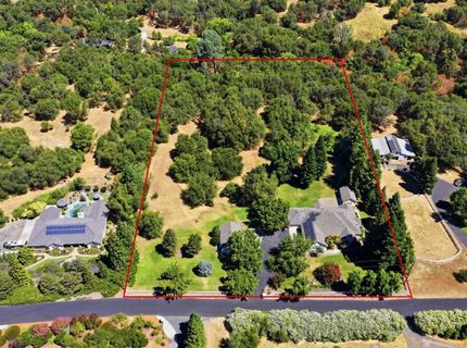 8830 Balmoral Dr, Newcastle, CA 95658 Photo