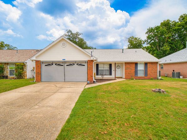 1565 Meadowbrook Court, Niceville, FL 32578