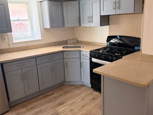 858 E 222nd Street , Bronx, NY 10467