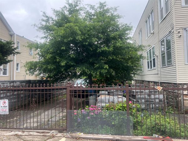 737 E 224th Street , Bronx, NY 10466