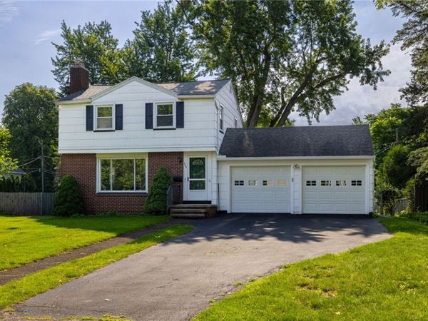 240 Yarmouth Road , Rochester, NY 14610