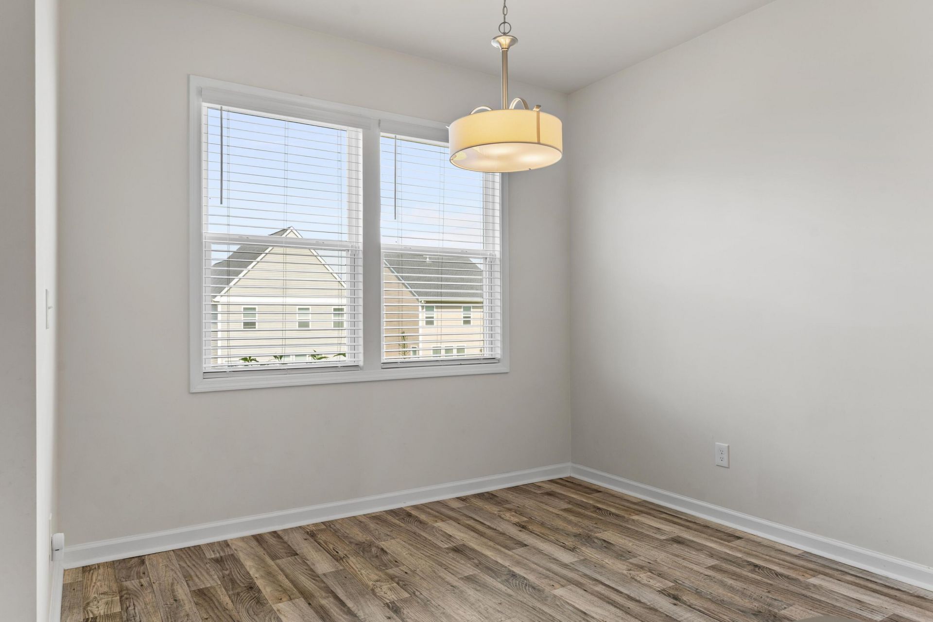 1065 Woodcreek Farms Road Photo 16