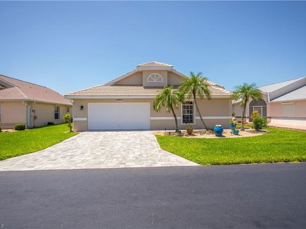 3580 gloxinia DR, NORTH FORT MYERS, FL 33917