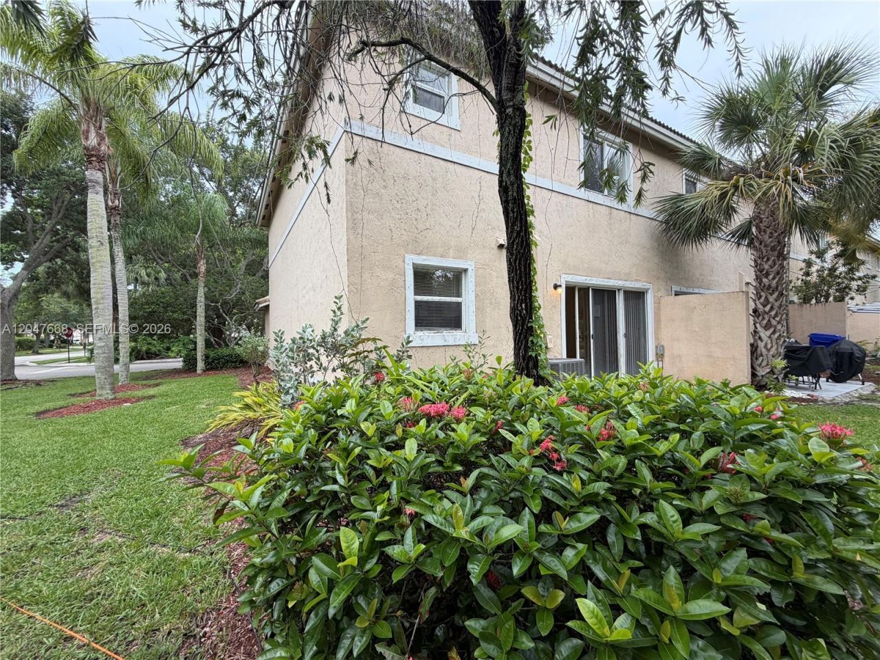 2296 NW 170th Ave, Pembroke Pines, FL 33028 Photo
