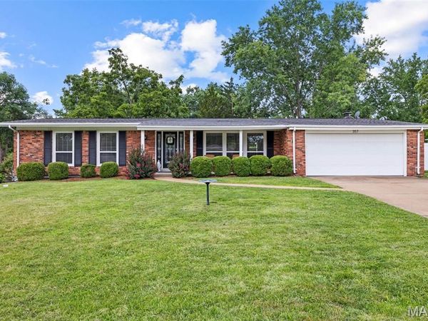 357 Sudbury Lane, Ballwin, MO 63011