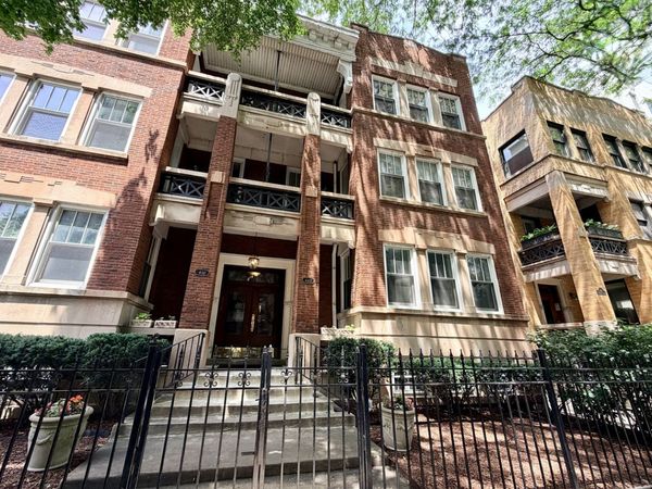 448 W Wrightwood Avenue, Unit 2, Chicago, IL 60614