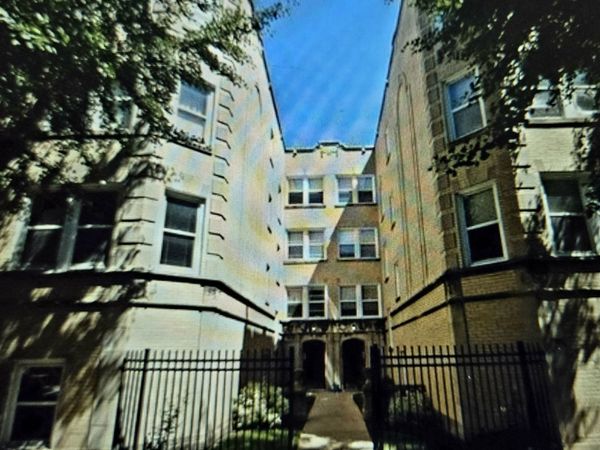 2318 W ROSEMONT Avenue , Unit 2, Chicago, IL 60659