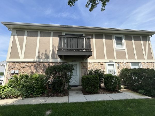 1080 NEWPORT Harbor , Schaumburg, IL 60193