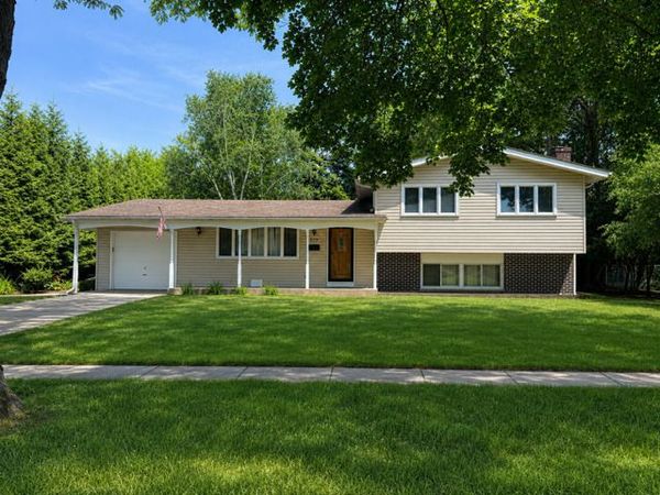 773 Kingston Lane , Crystal Lake, IL 60014