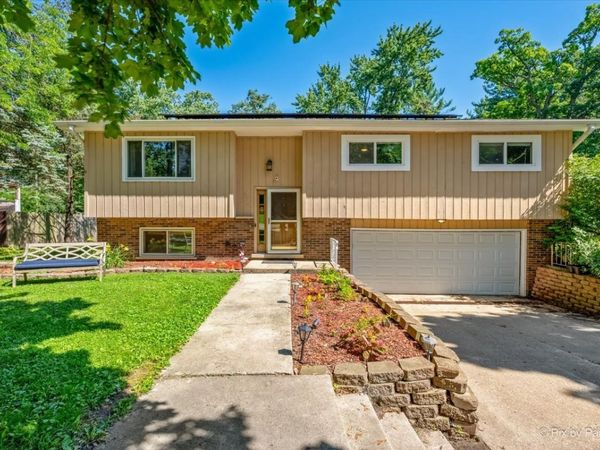 29W264 Lee Road , West Chicago, IL 60185