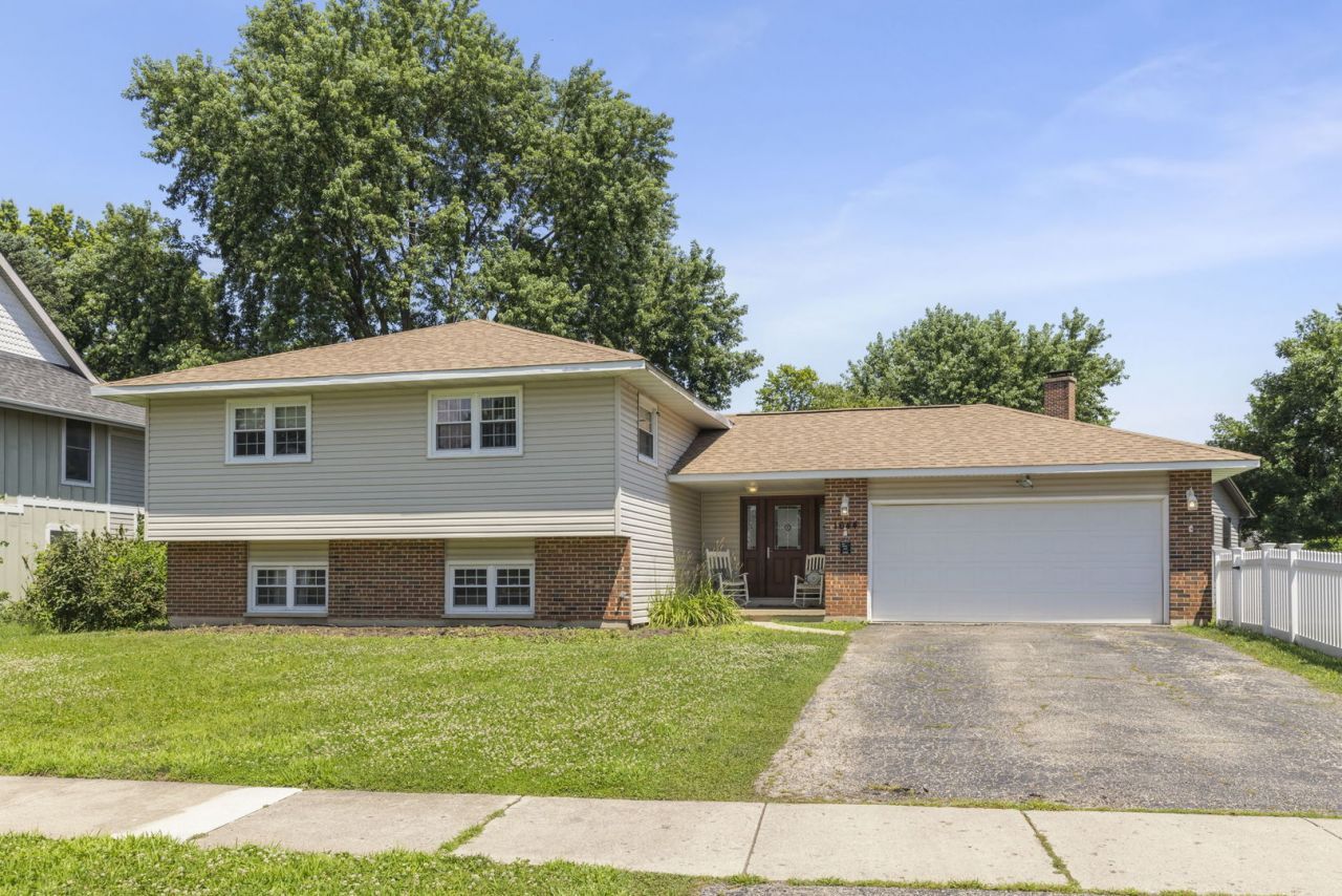 1644 Verdin Lane, Naperville, IL 60565 Main Photo