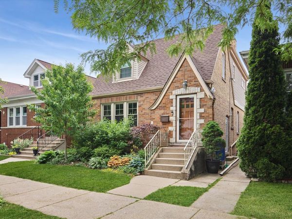 5321 W Pensacola Avenue , Chicago, IL 60641