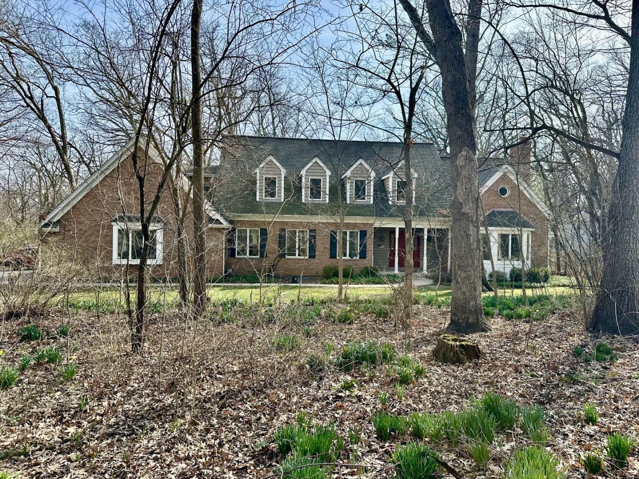 37w305 Crane Road, Saint Charles, IL 60175 Main Photo