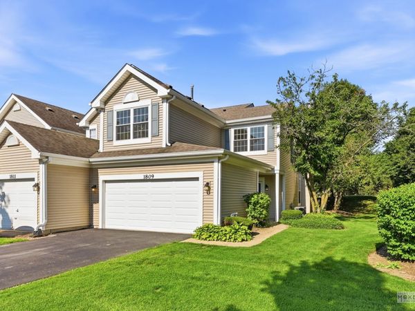 1809 Moore Court , St. Charles, IL 60174