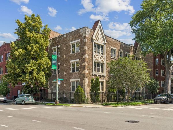 1956 W Melrose Street , Unit 202, Chicago, IL 60657