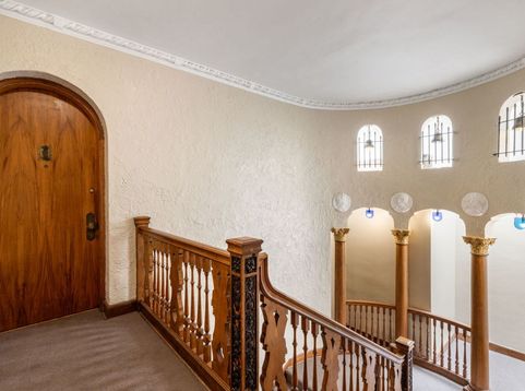 Main Photo