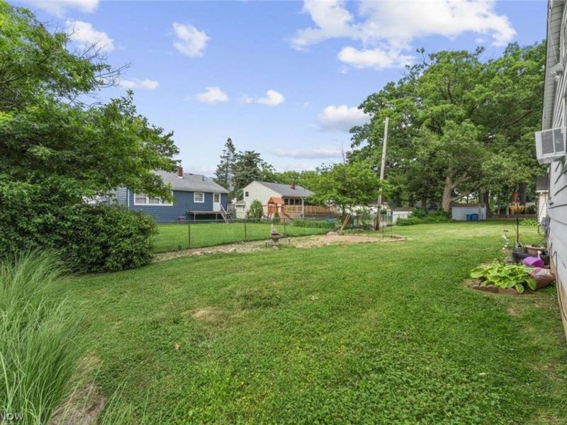1857-1859 E 39th Street, Lorain, OH 44055 Photo 7