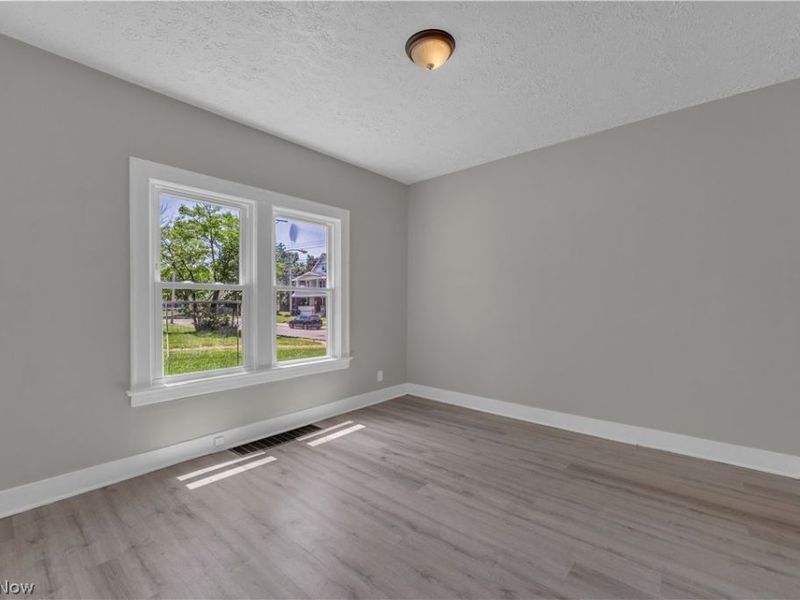 399 Madison Avenue, Unit 1, Akron, OH 44320 Photo 17