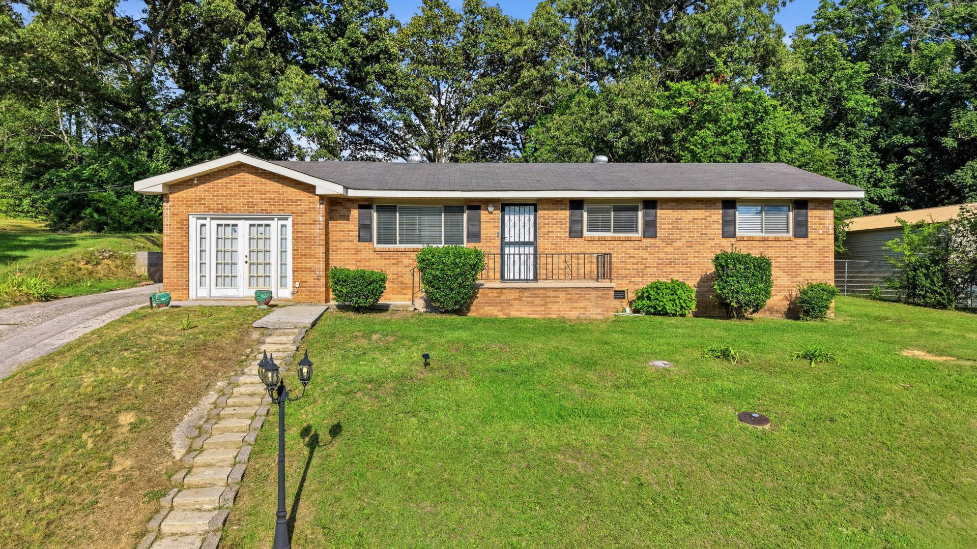 7820 Rosemary Circle, Chattanooga, TN 37416 Main Photo