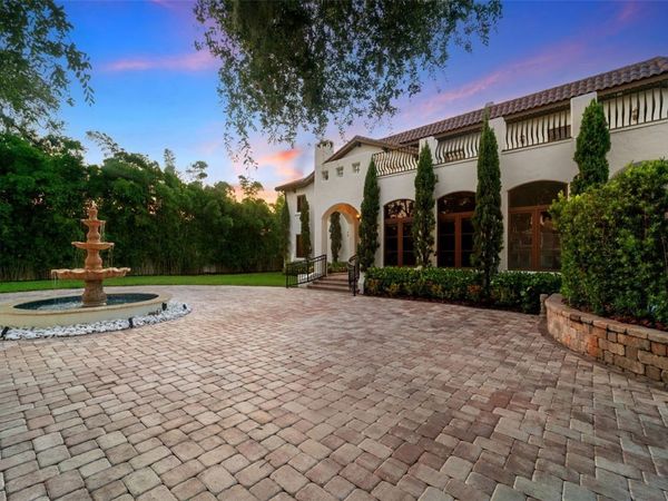 4555 W SWANN AVENUE , TAMPA, FL 33609