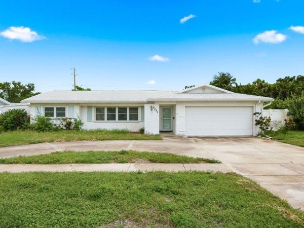 6448 30TH AVENUE N, ST PETERSBURG, FL 33710